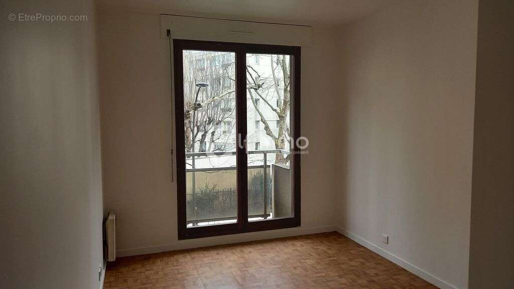 Appartement à PARIS-19E