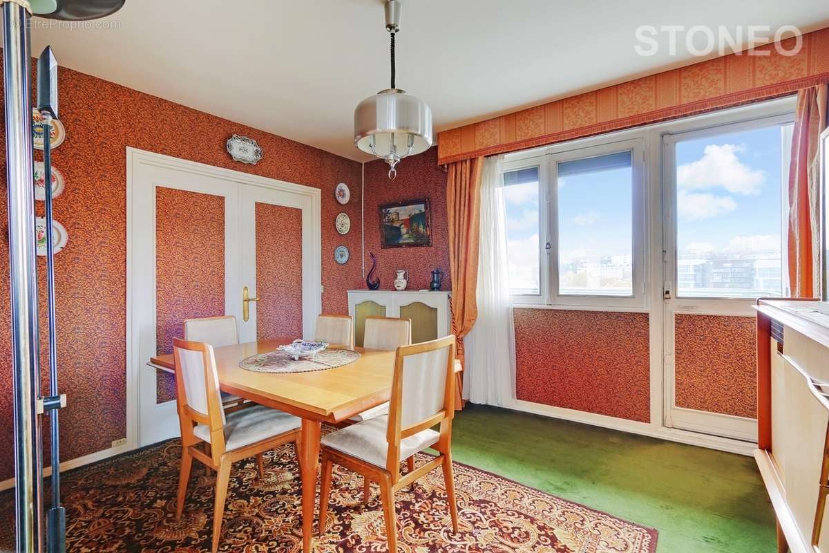 Appartement à PARIS-19E