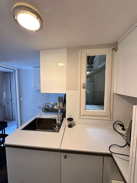 Appartement à PARIS-1E