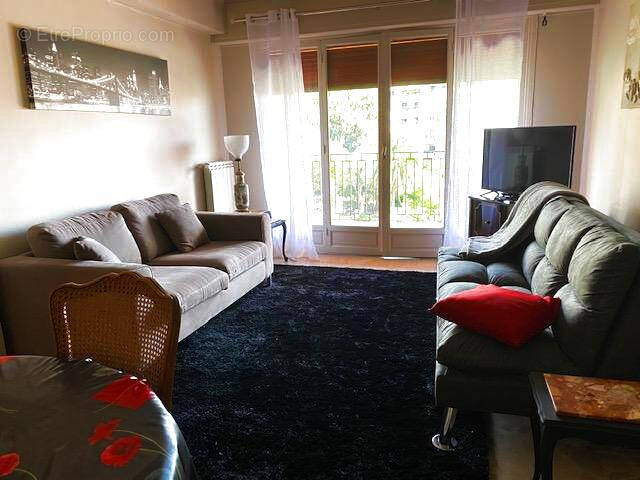 Appartement à ROQUEBRUNE-CAP-MARTIN