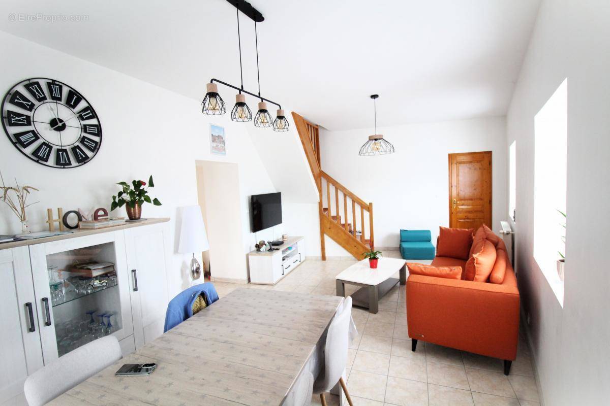 Appartement à BRUYERES-SUR-OISE