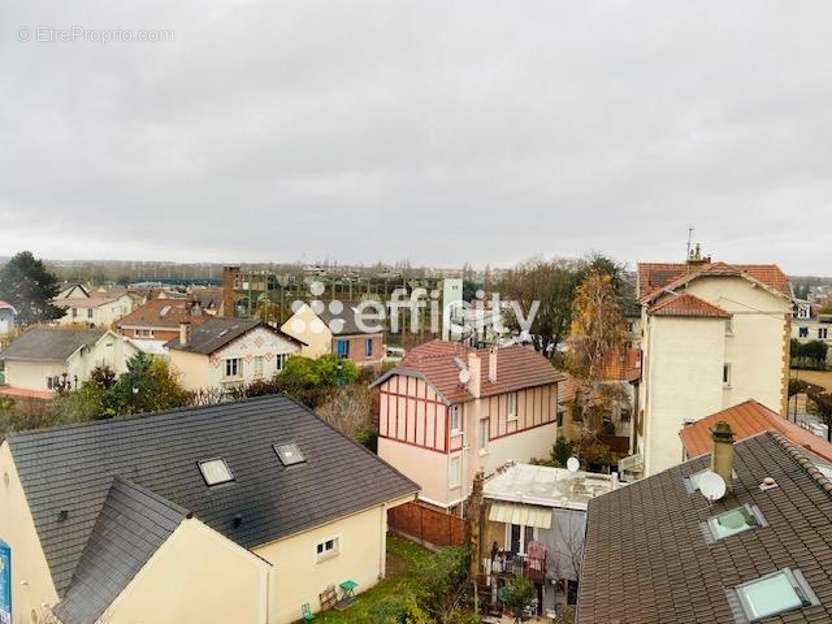 Appartement à SARTROUVILLE