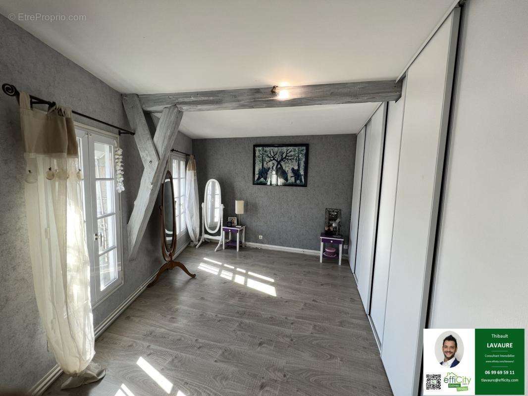 Appartement à RUELLE-SUR-TOUVRE