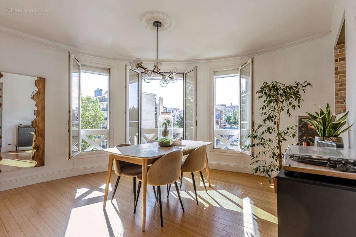 Appartement à COLOMBES