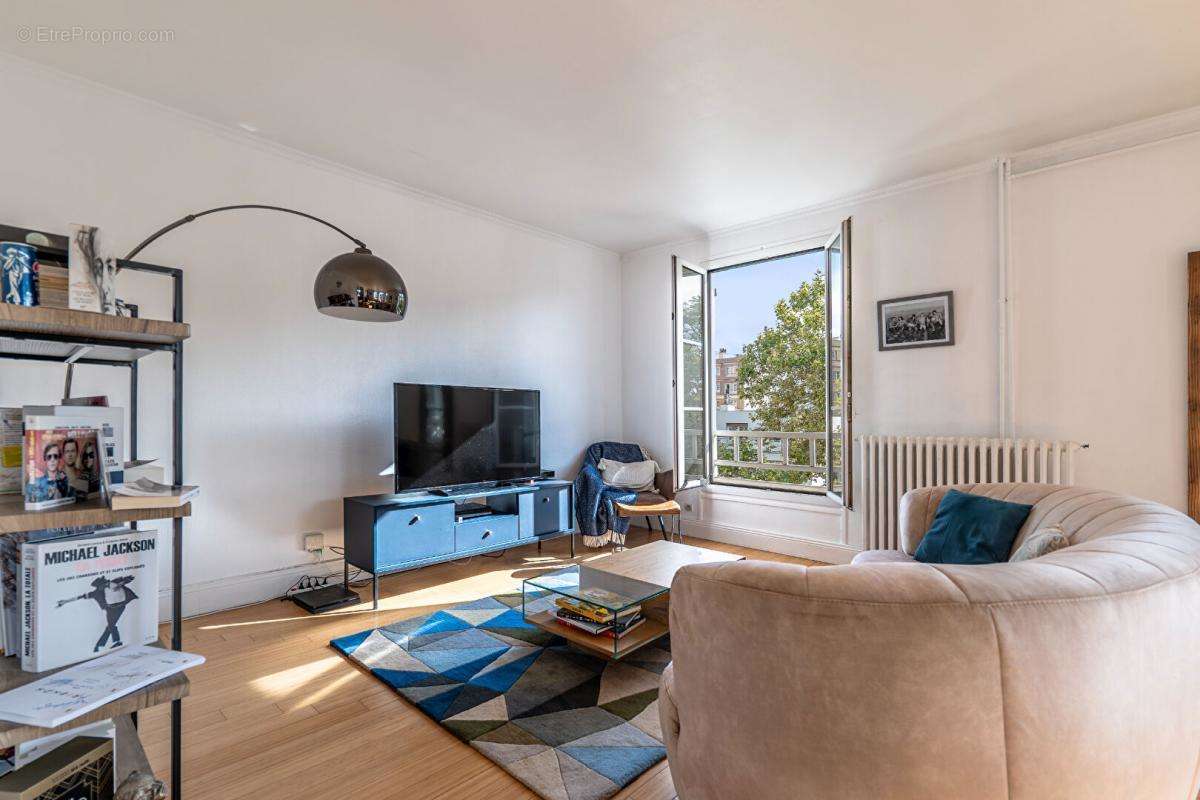 Appartement à COLOMBES