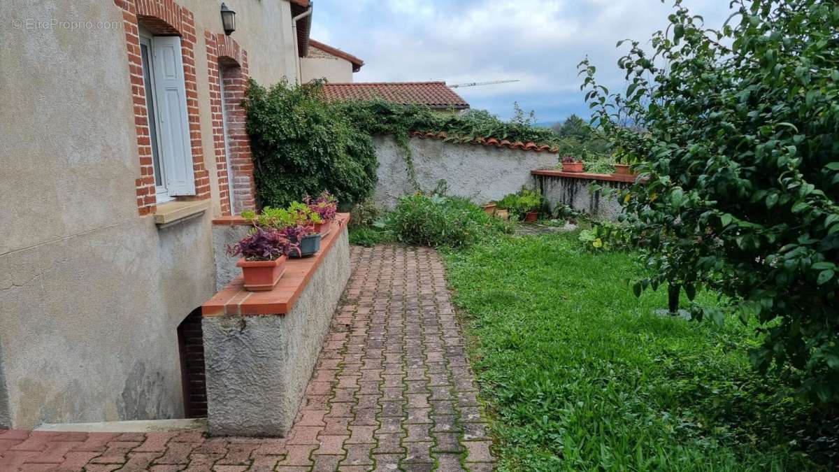 Maison à SAINT-CYPRIEN