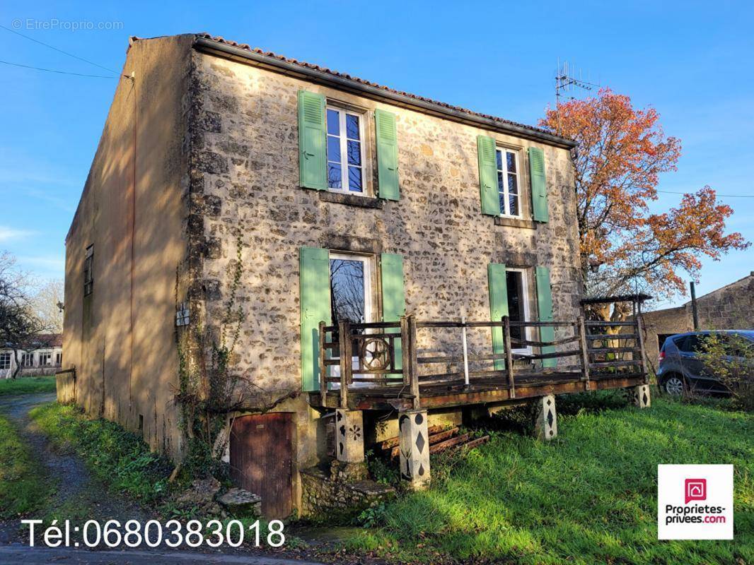 Maison à FOUSSAIS-PAYRE