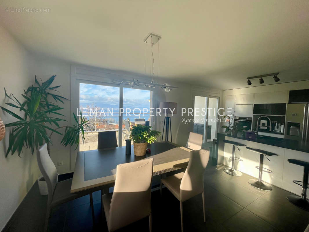 Appartement à EVIAN-LES-BAINS