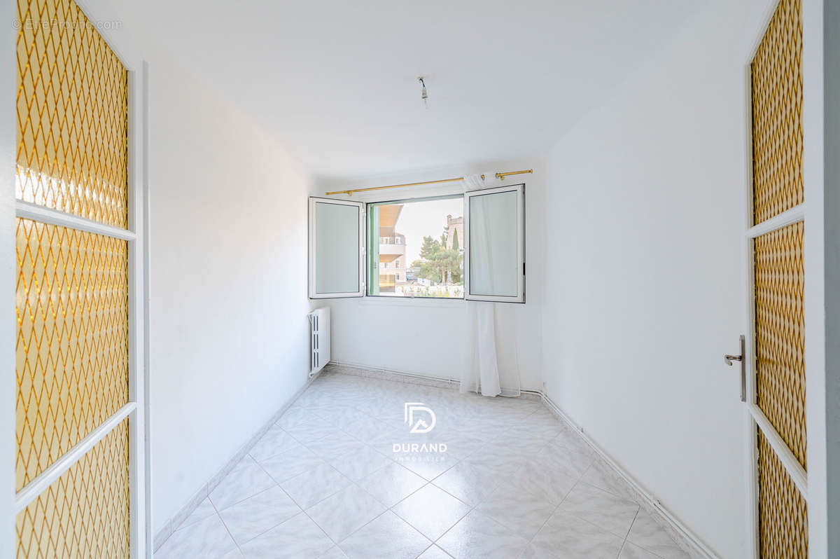 Appartement à MARSEILLE-7E