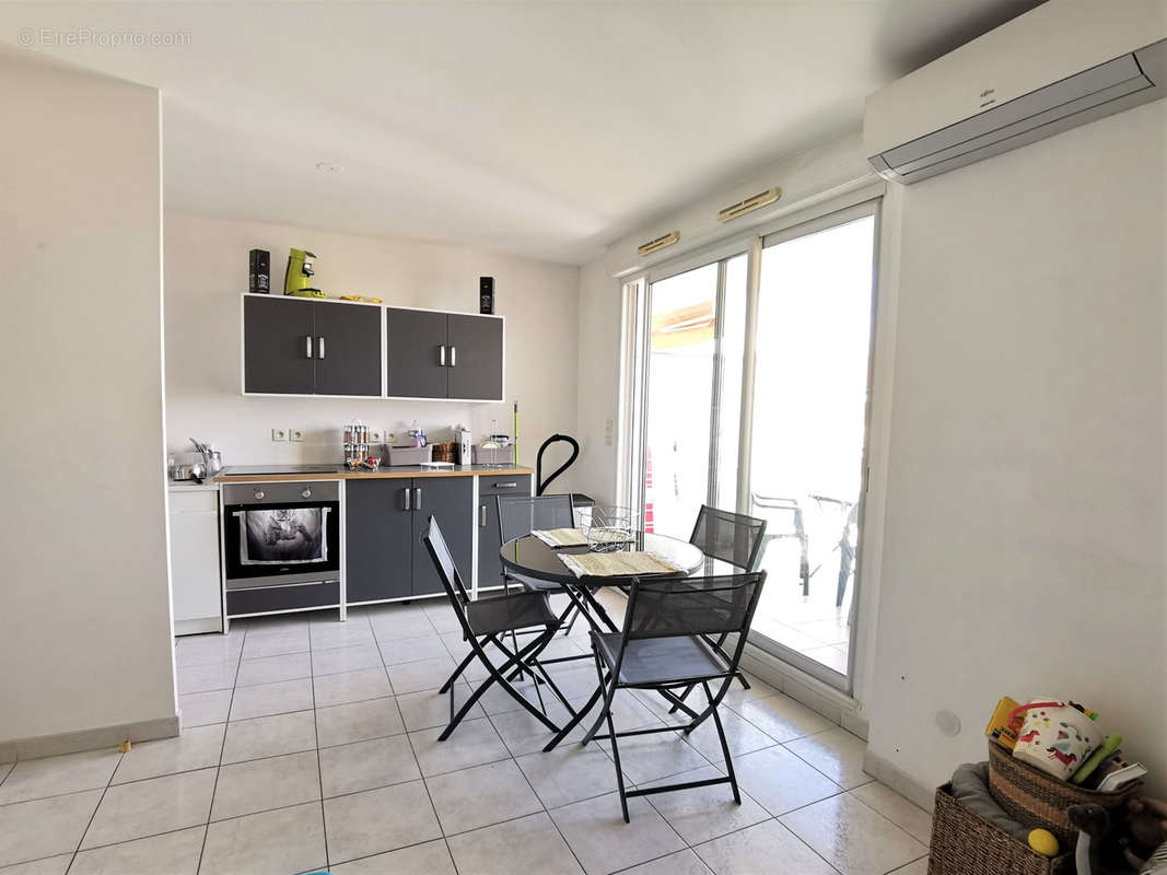 Appartement à HYERES