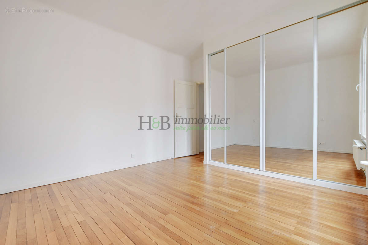 Appartement à PARIS-12E