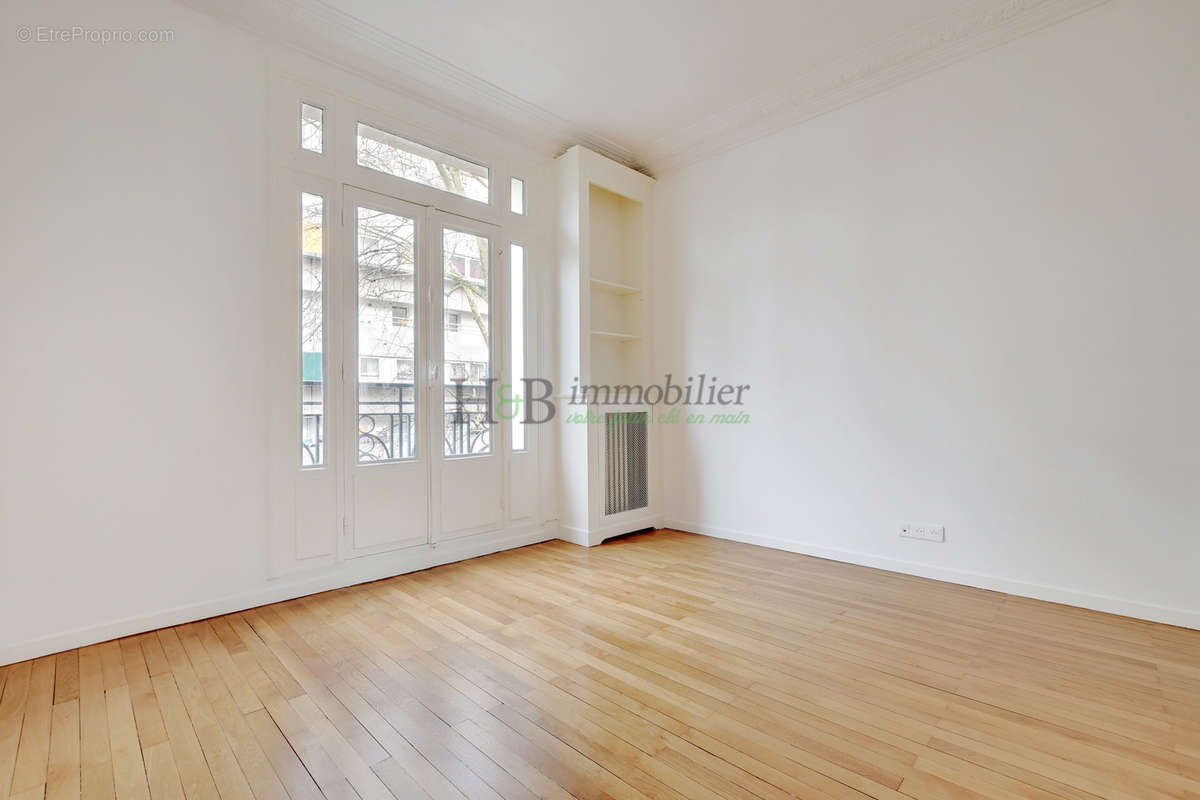 Appartement à PARIS-12E