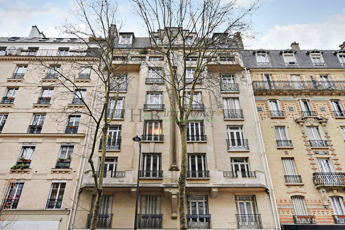 Appartement à PARIS-12E