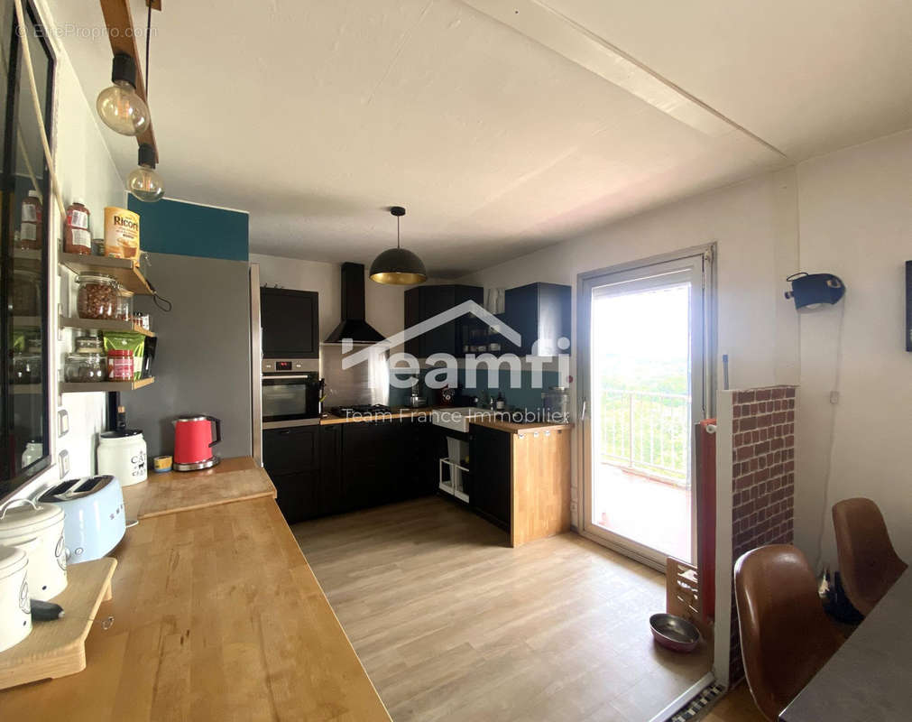 Appartement à LYON-9E