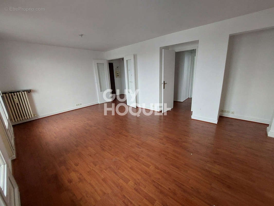 Appartement à ROSNY-SOUS-BOIS