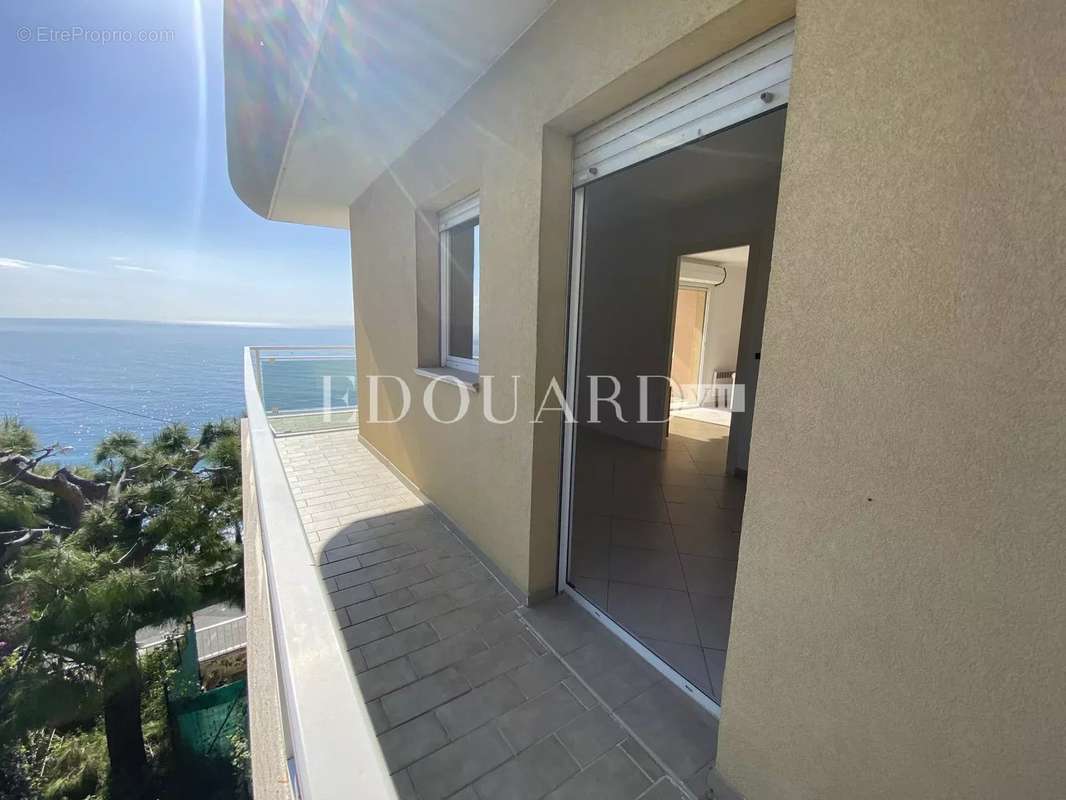 Appartement à ROQUEBRUNE-CAP-MARTIN