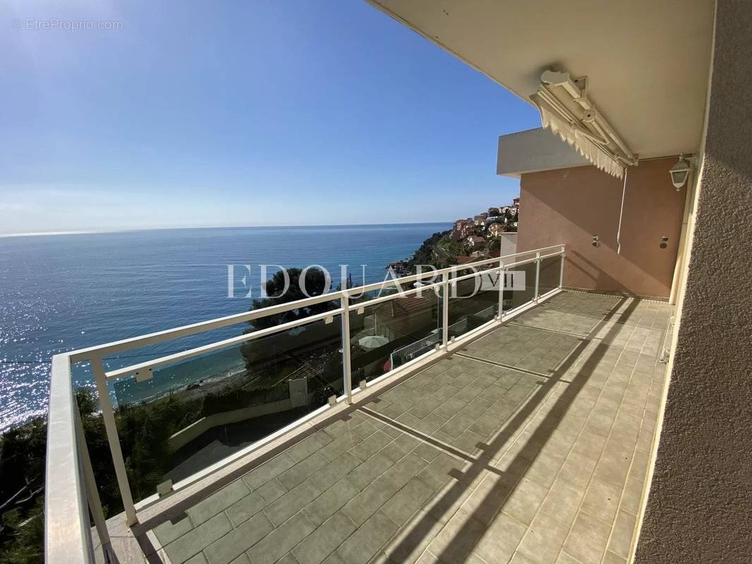 Appartement à ROQUEBRUNE-CAP-MARTIN