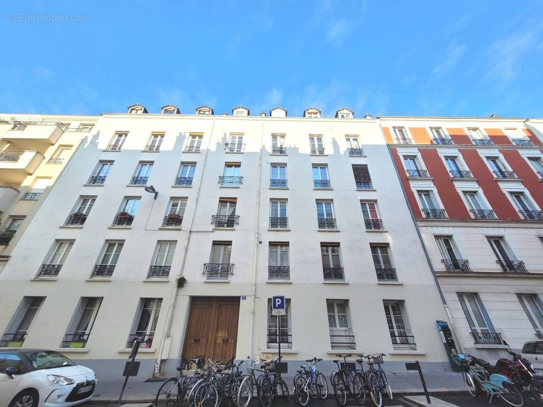 Appartement à PARIS-14E