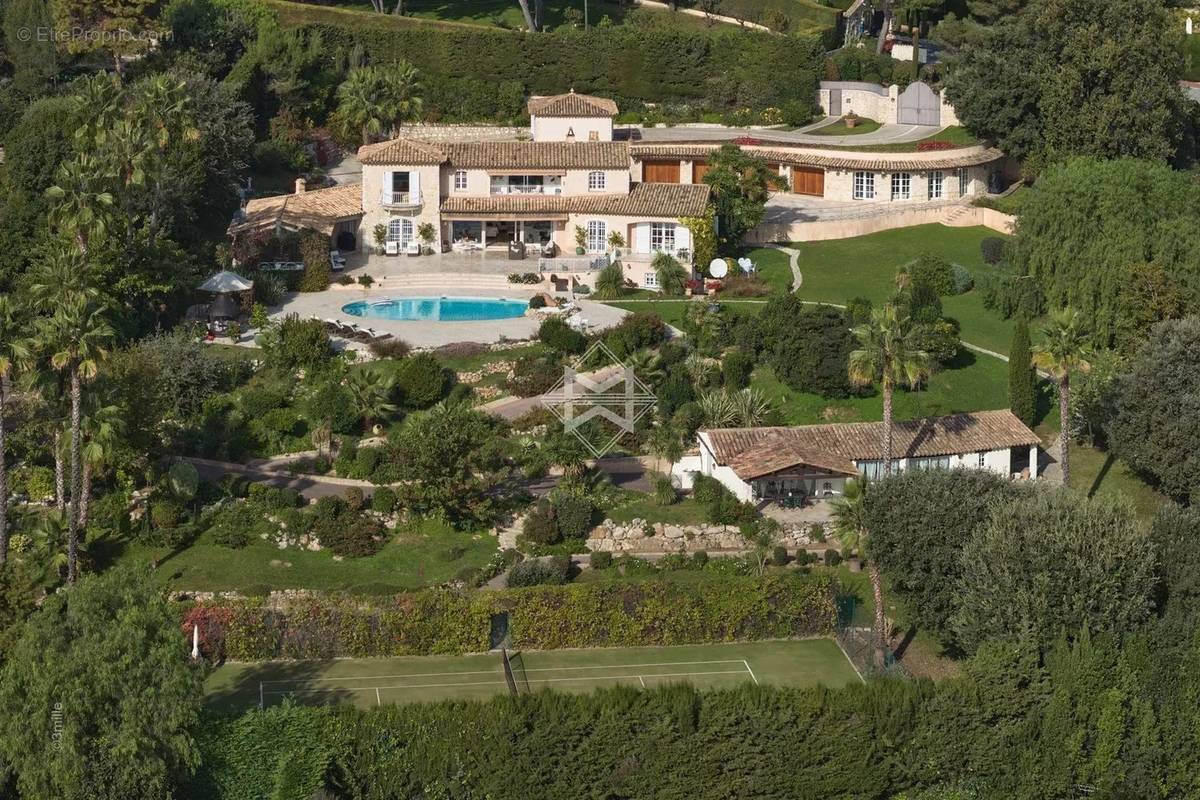 Maison à LA COLLE-SUR-LOUP