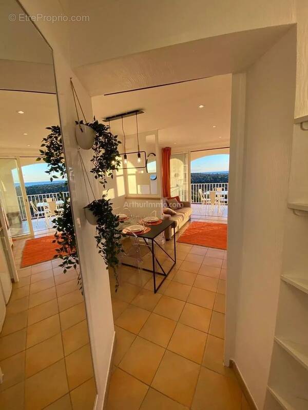 Appartement à GRIMAUD