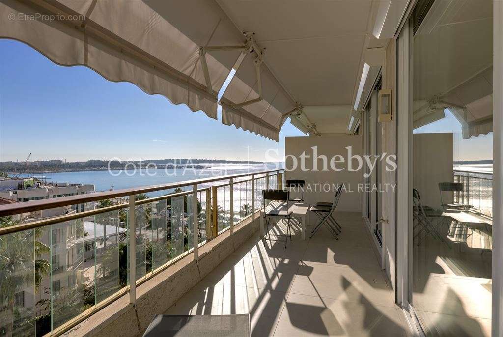 Appartement à CANNES