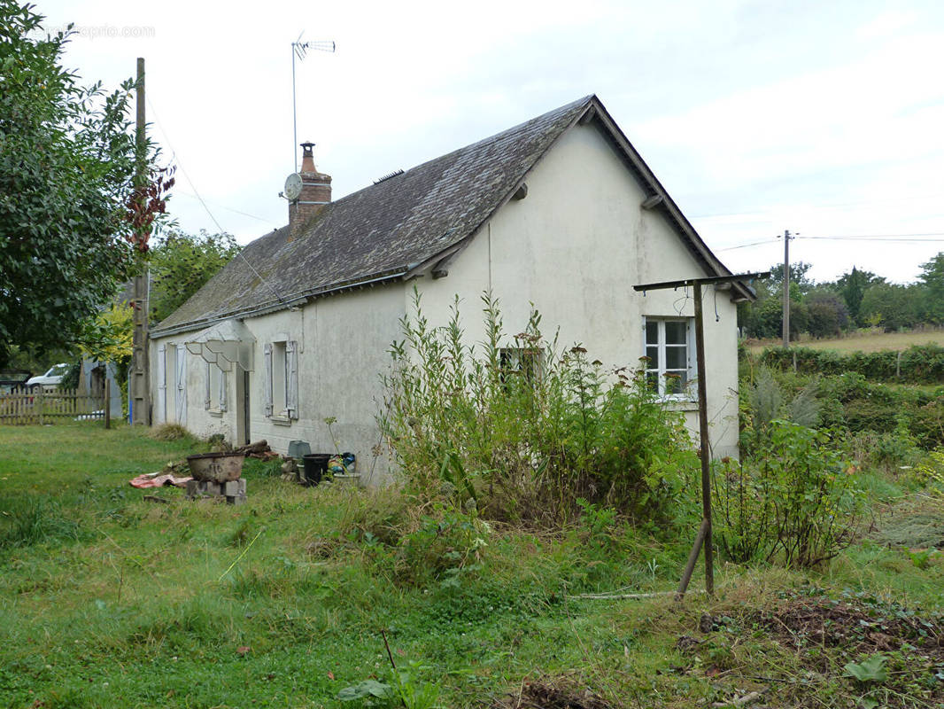 Maison à QUELAINES-SAINT-GAULT