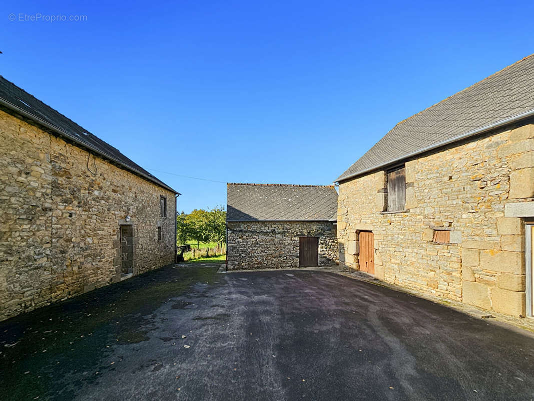 Maison à SENS-DE-BRETAGNE