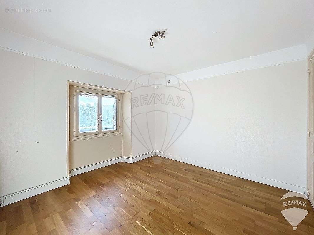 Appartement à SENS