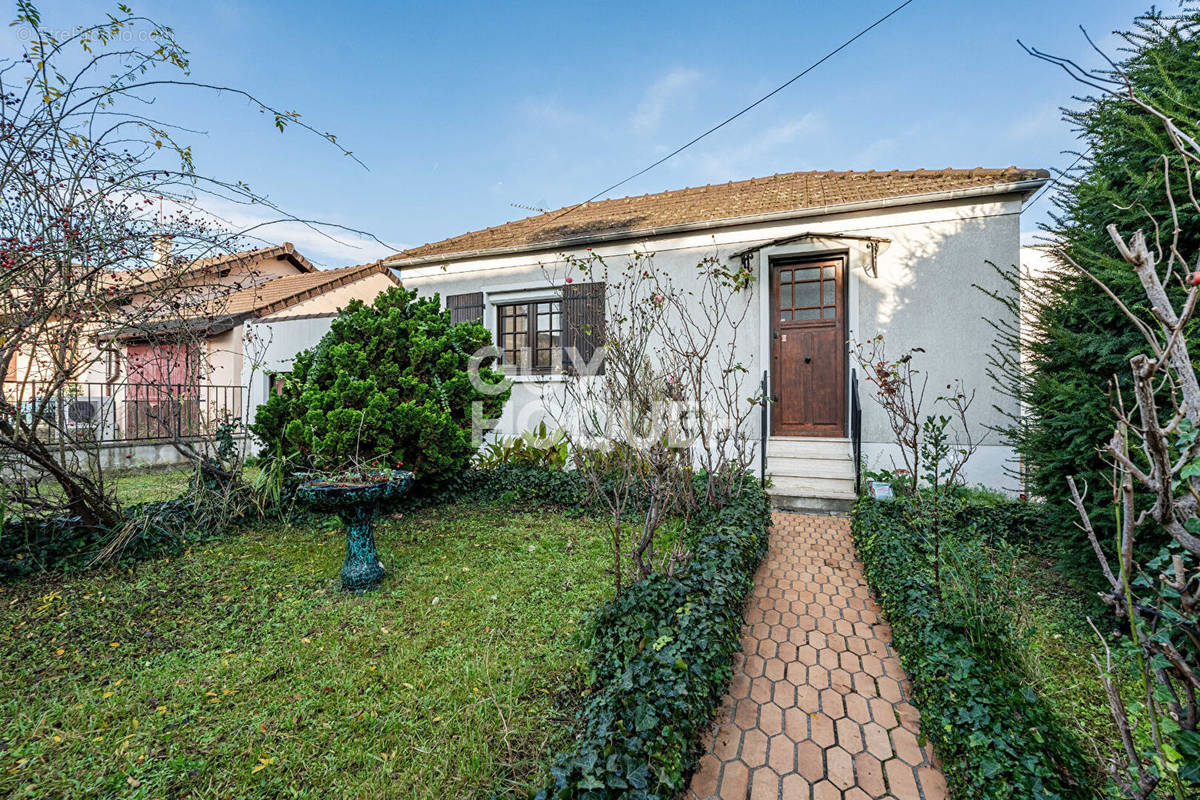 Maison à VILLENEUVE-LA-GARENNE