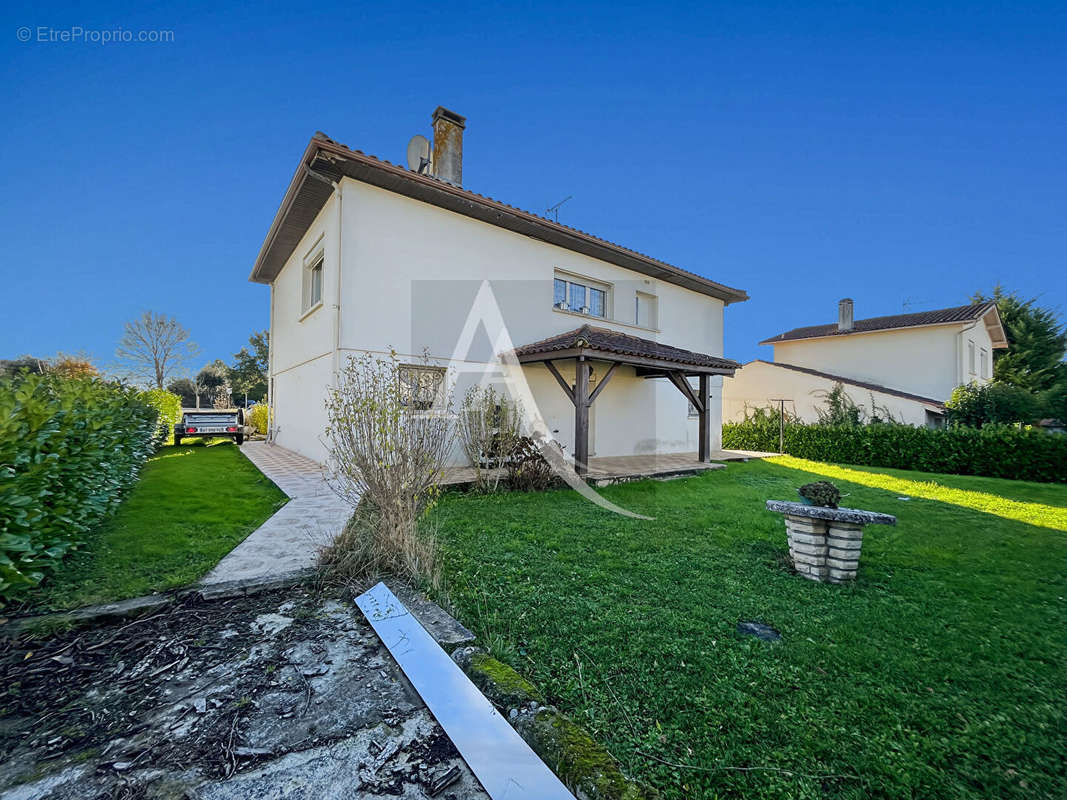 Maison à TOURNON-D&#039;AGENAIS