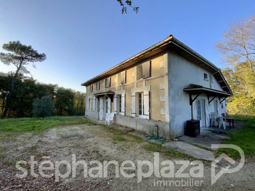 Maison à COURPIGNAC