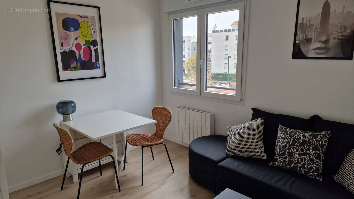 Appartement à PIERRE-BENITE