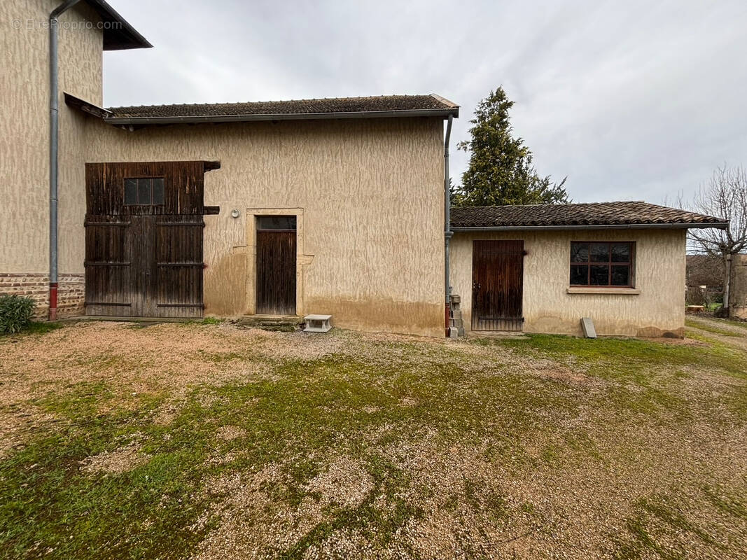 Maison à L&#039;ABERGEMENT-CLEMENCIAT