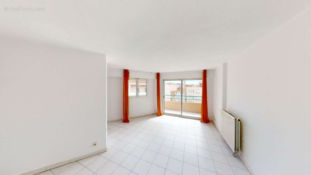 Appartement à SAINT-RAPHAEL