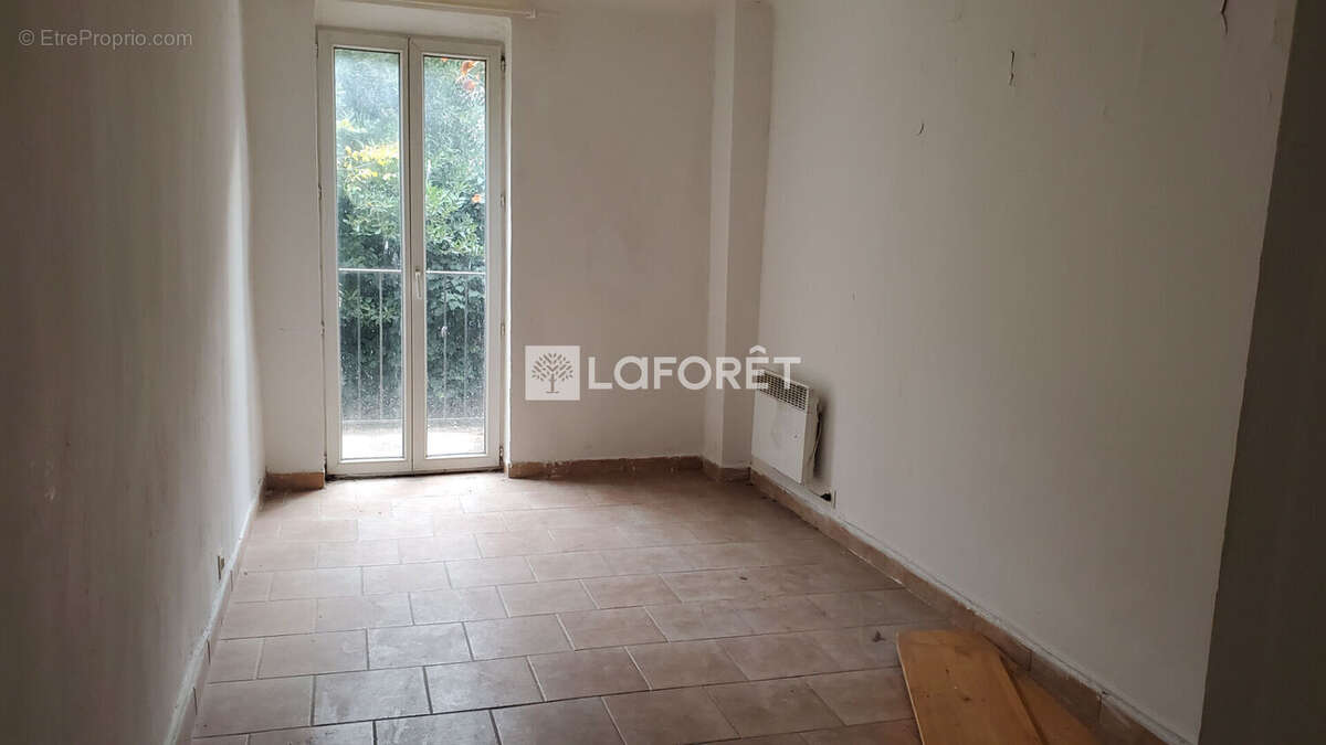 Appartement à SAINT-MAXIMIN-LA-SAINTE-BAUME