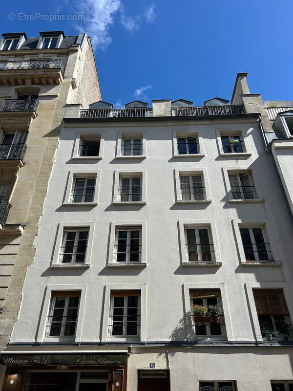 Appartement à PARIS-11E