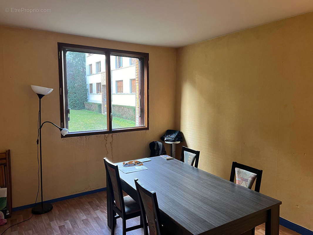 Appartement à L&#039;ETANG-LA-VILLE