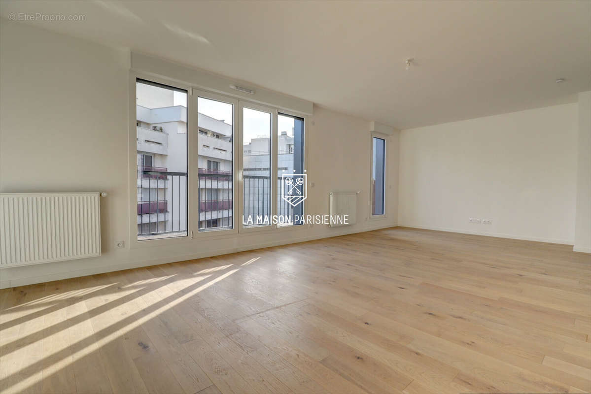 Appartement à PARIS-19E