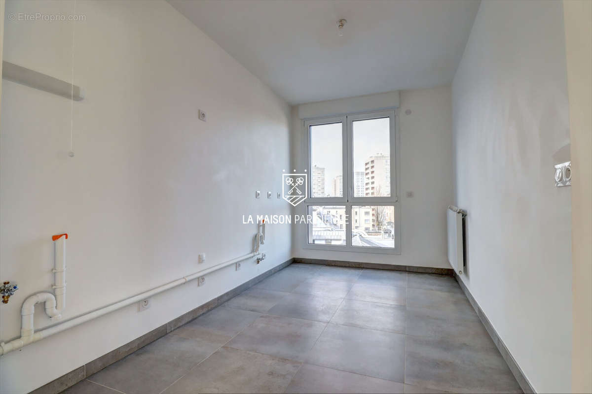 Appartement à PARIS-19E