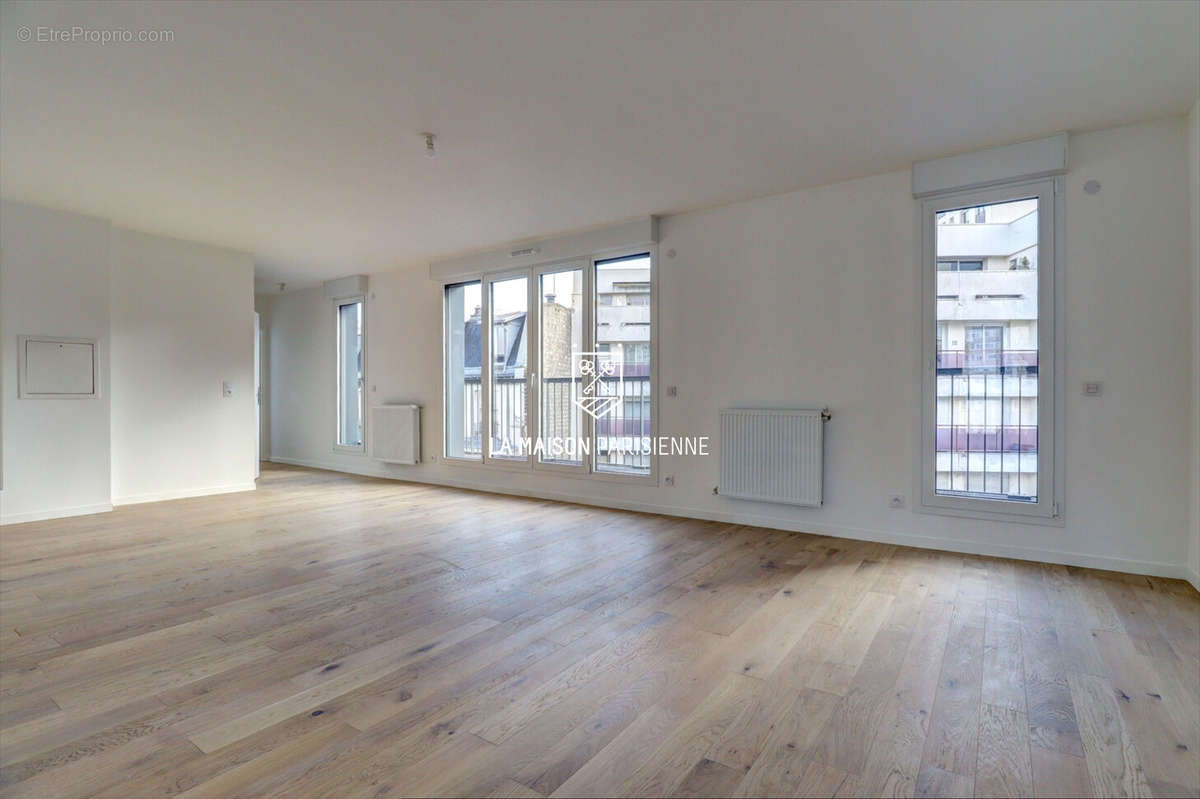 Appartement à PARIS-19E