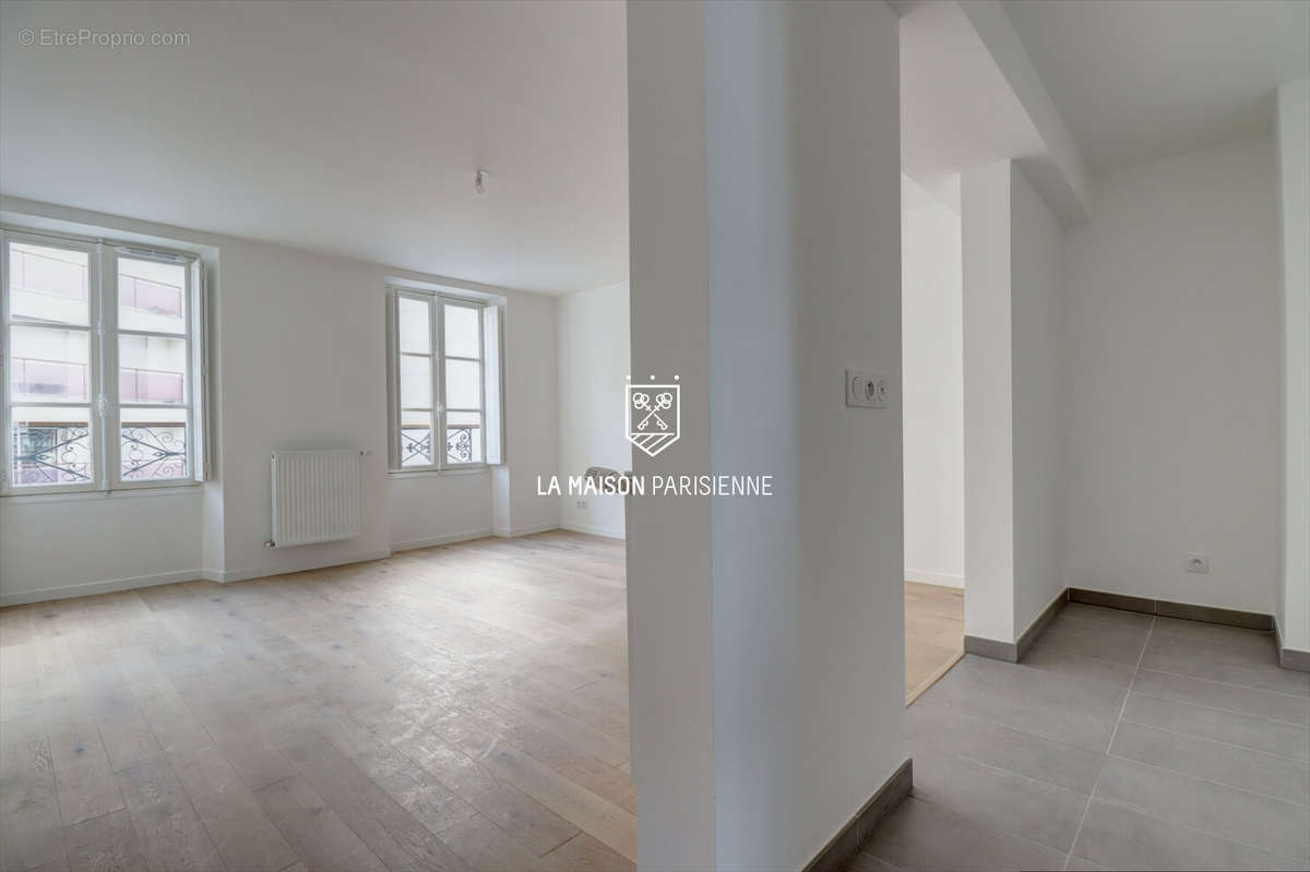 Appartement à PARIS-19E