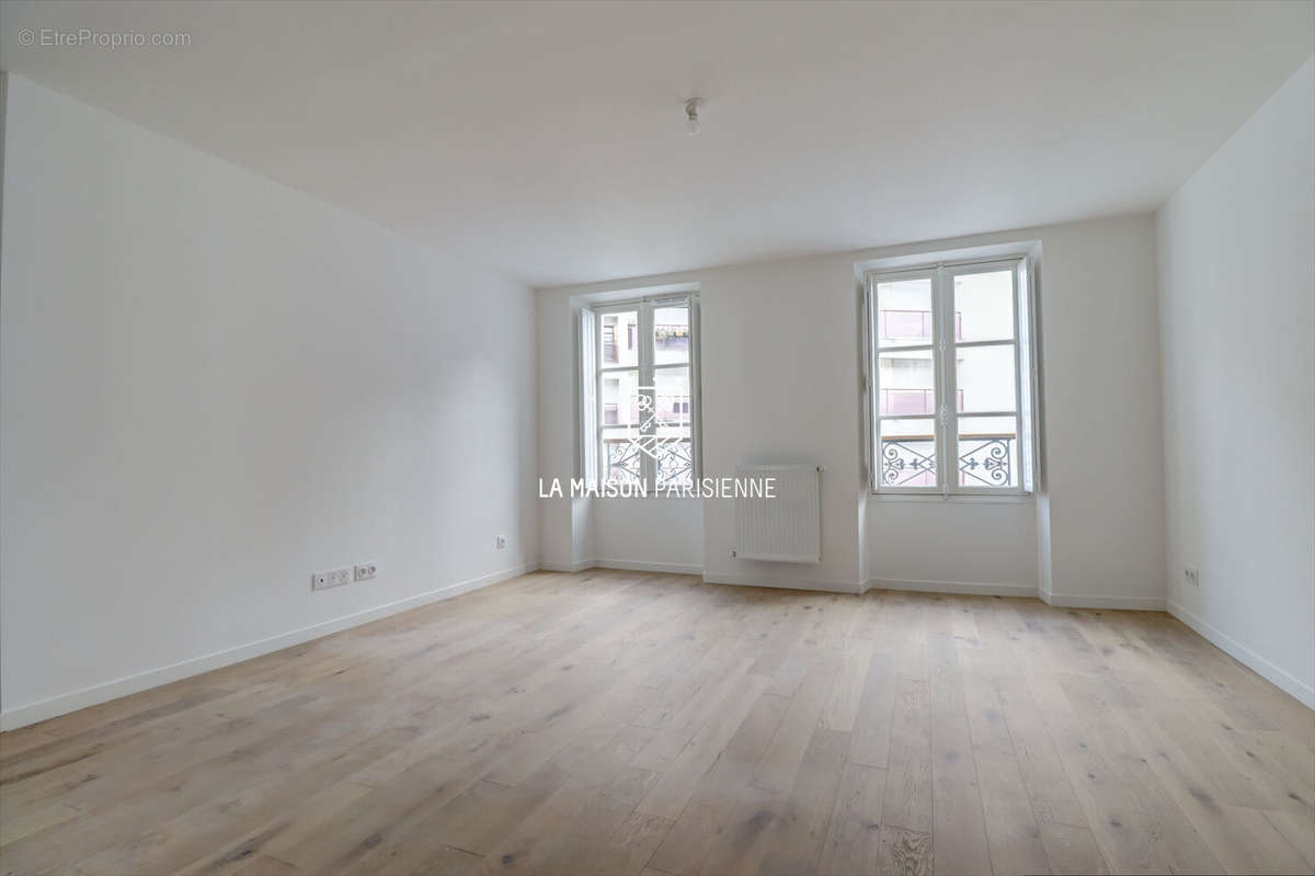 Appartement à PARIS-19E