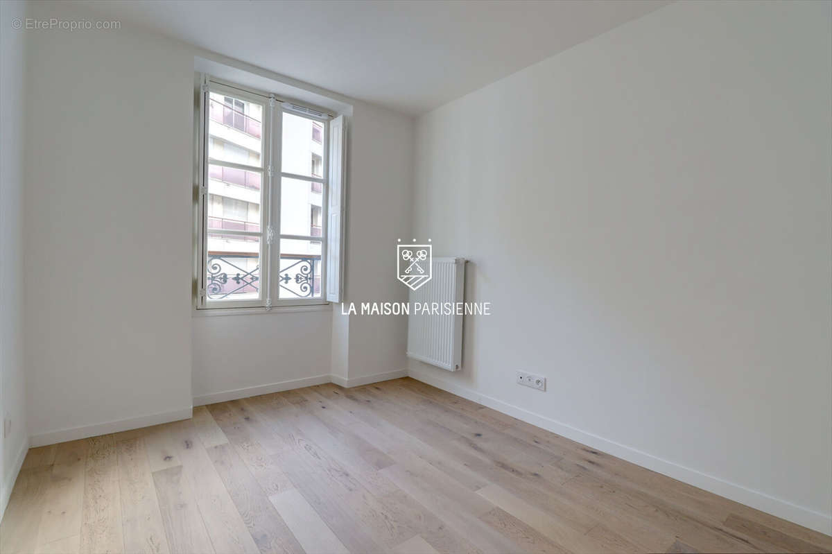 Appartement à PARIS-19E