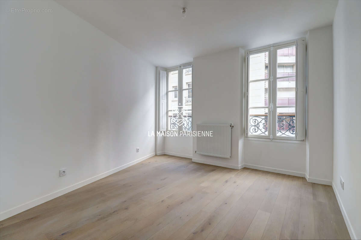 Appartement à PARIS-19E