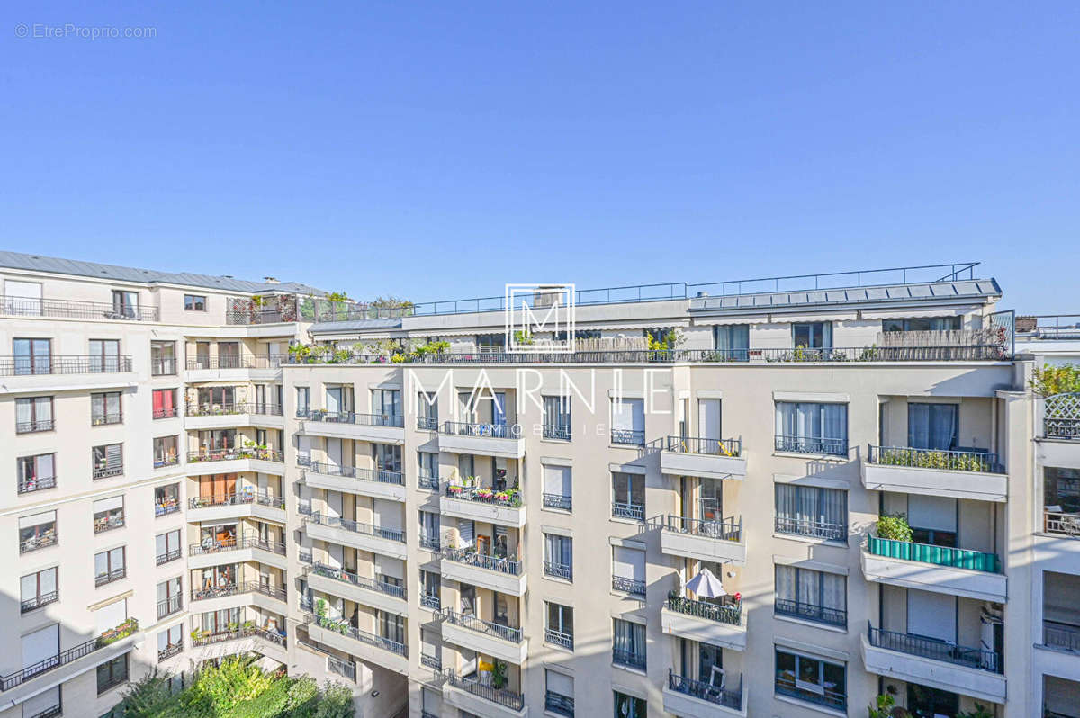 Appartement à ISSY-LES-MOULINEAUX