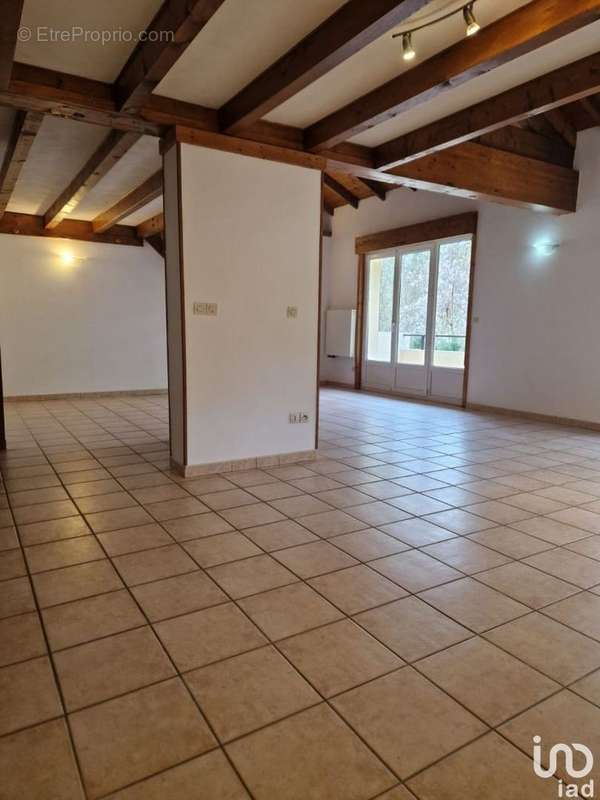 Photo 9 - Appartement à VIRY