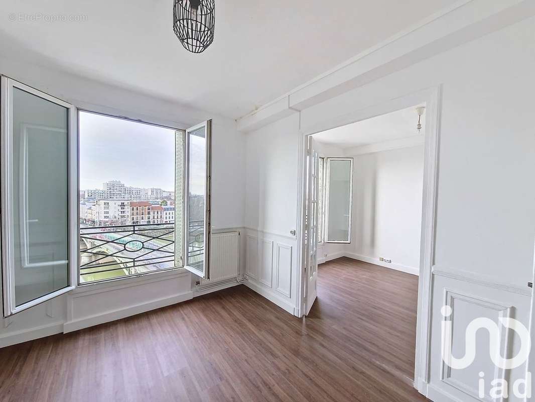 Photo 2 - Appartement à SAINT-DENIS