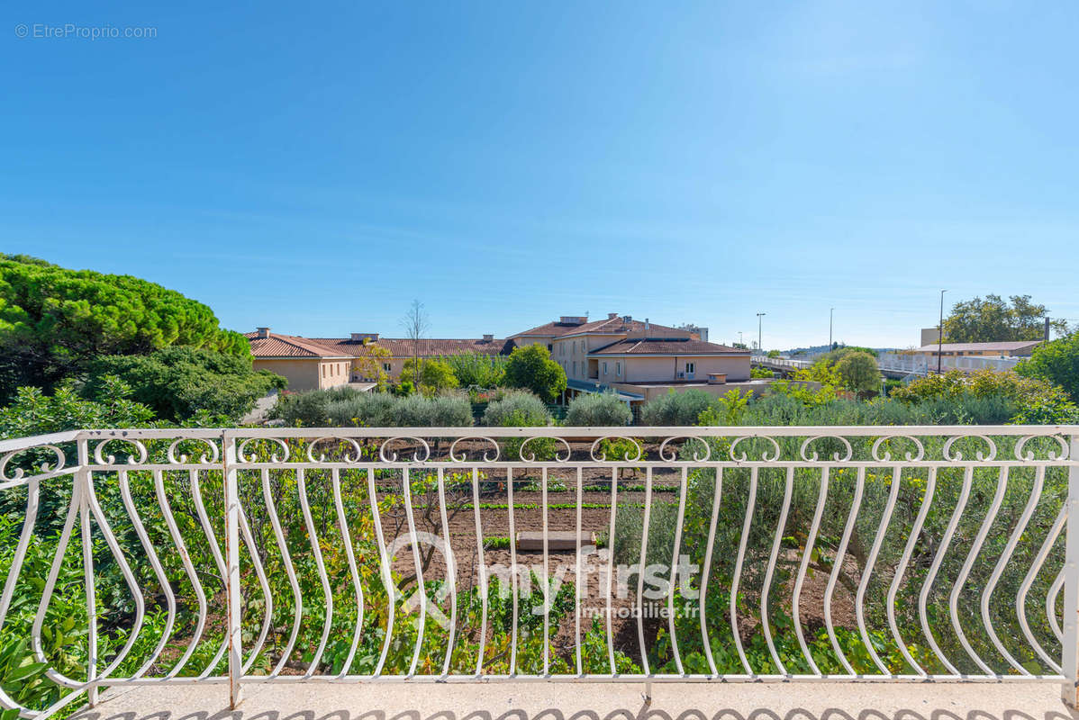 Appartement à LA VALETTE-DU-VAR