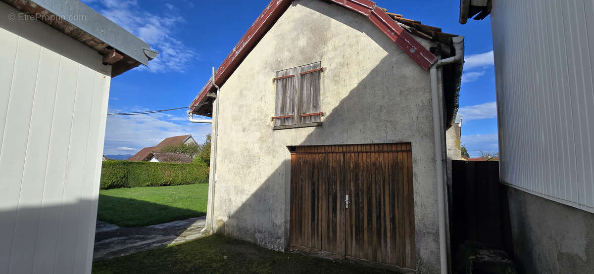 Maison à FONTAINE