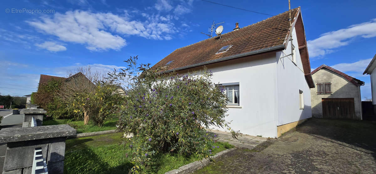 Maison à CHAVANNES-SUR-L&#039;ETANG